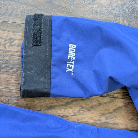 The North Face Blue and Black Gore-Tex Jacket M - Picture 6 of 10